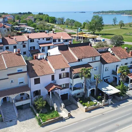 Charming Tulip On The Sea 아파트